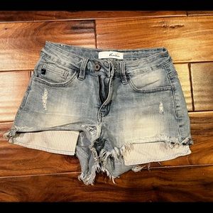 KanCan distressed shorts size small